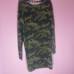 American Eagle camo dress